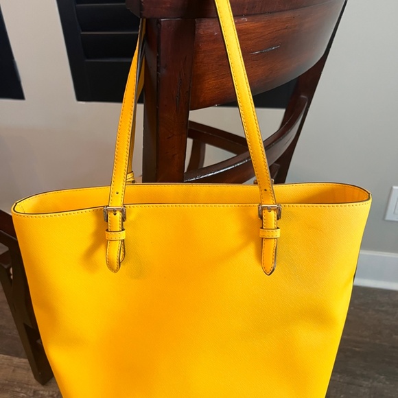 Michael Kors Jet Set Large Leather Pocket Tote Bag - Picture 2 of 12